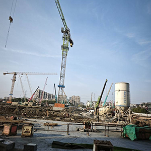 保利北边工地建设实况